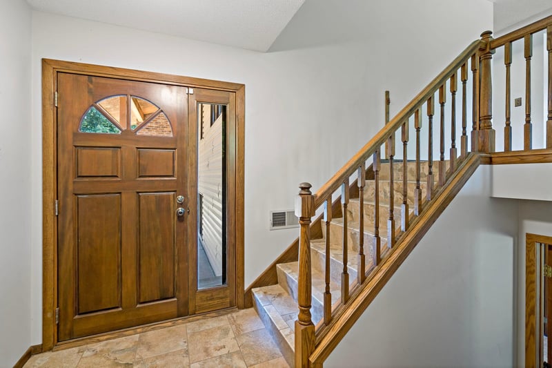 9101 Shannon Ln, Corcoran, MN 55340
