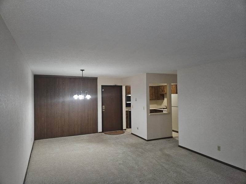 1855 Silver Bell Rd #314, Eagan, MN 55122