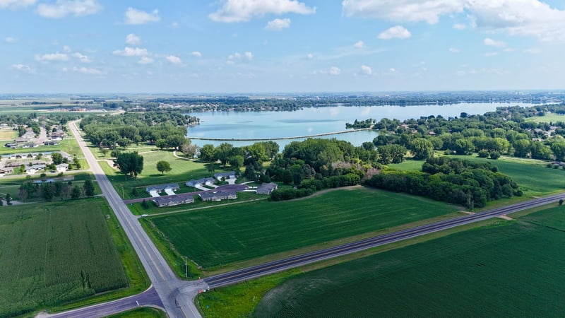 000 Crailsheim Rd, Worthington, MN 56187