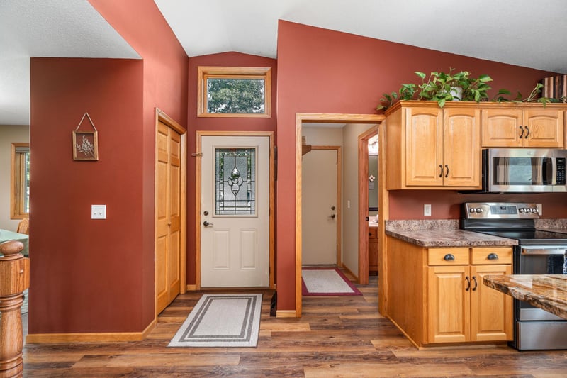 1919 Cypress Rd, Saint Cloud, MN 56303