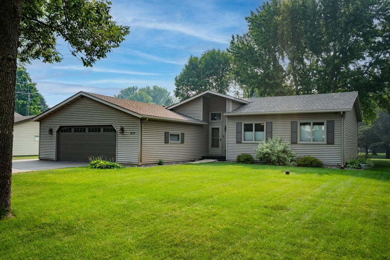 1919 Cypress Rd, Saint Cloud, MN 56303