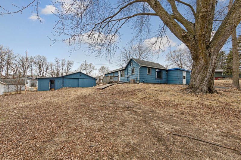 101 State Highway 60 E, Elysian, MN 56028