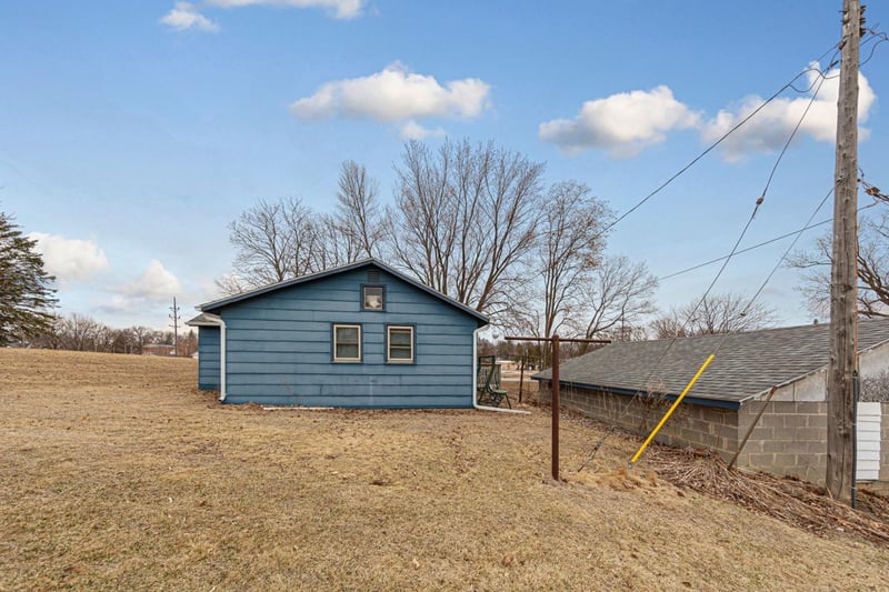 101 State Highway 60 E, Elysian, MN 56028