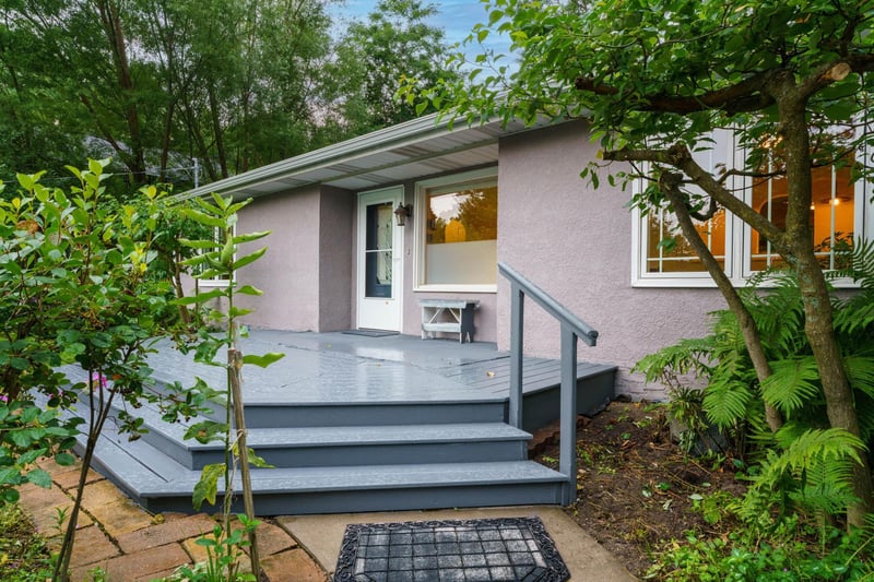 1274 Amble Rd, Arden Hills, MN 55112