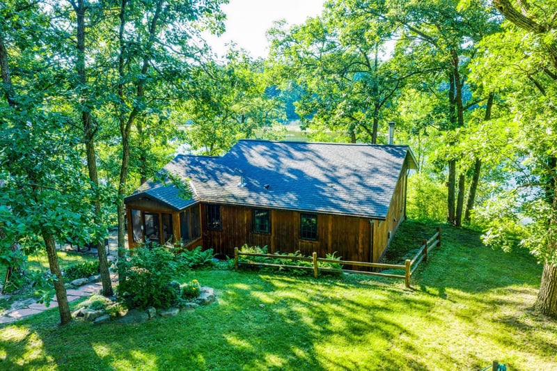 13329 Book Trl, Menahga, MN 56464
