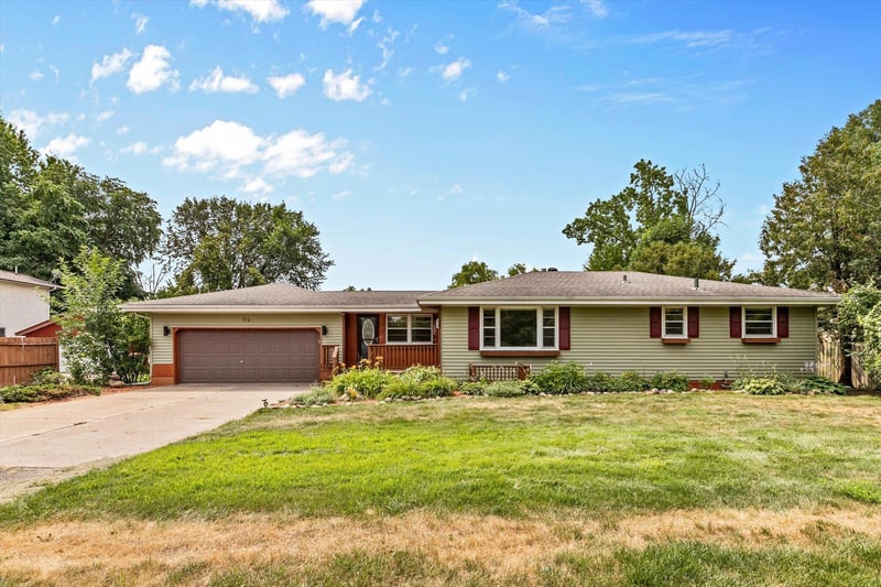 1166 Main St, Lino Lakes, MN 55014