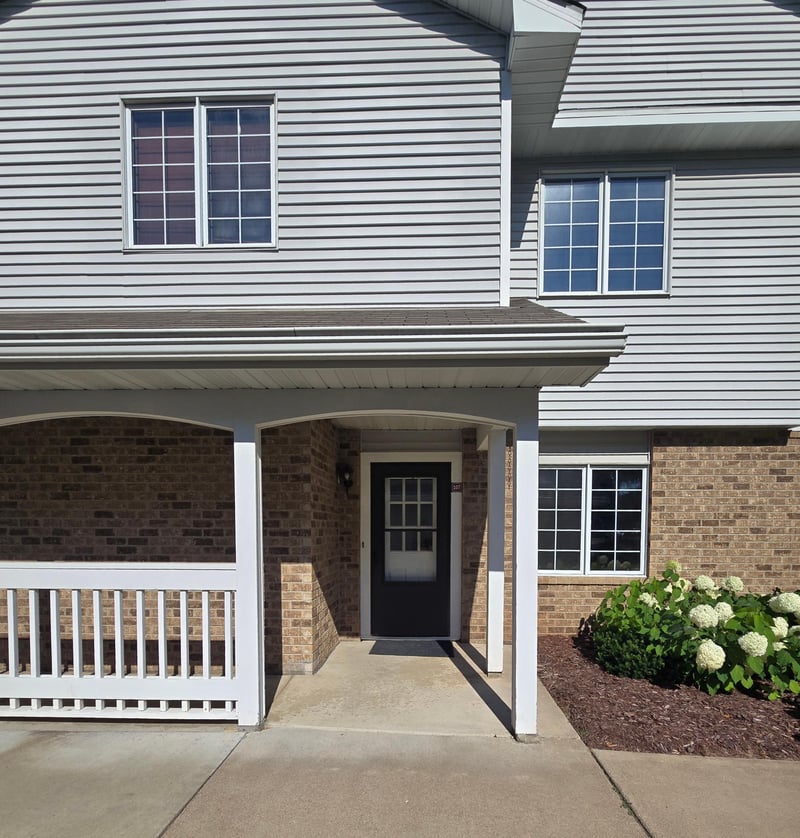 3545 Blue Jay Way #107, Eagan, MN 55123