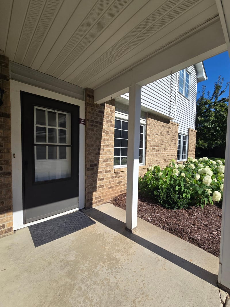 3545 Blue Jay Way #107, Eagan, MN 55123