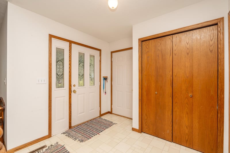 22346 302nd St, Belle Plaine, MN 56011