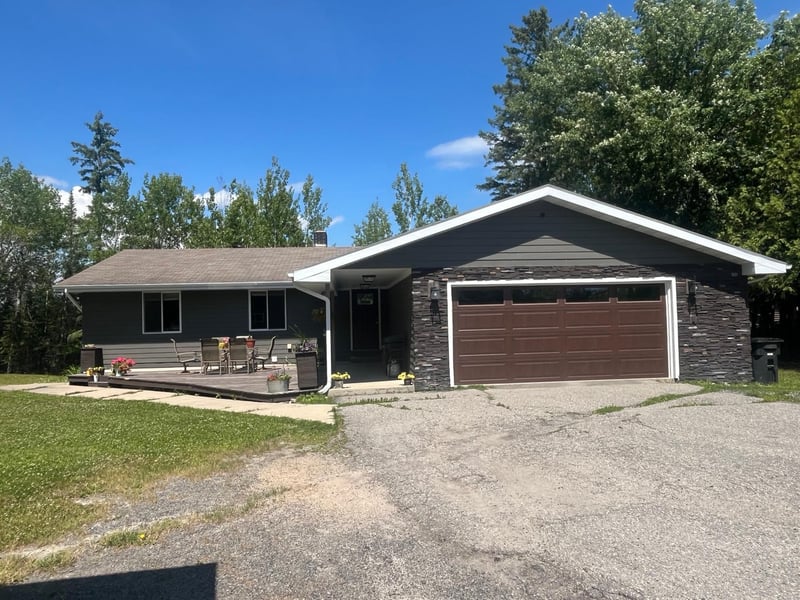 126 Shorewood Dr, International Falls, MN 56649