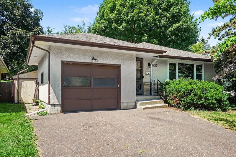 1527 Winchell St, Saint Paul, MN 55106