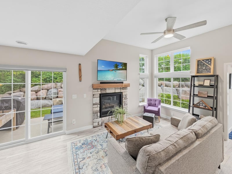 7852 W 145th St, Savage, MN 55378