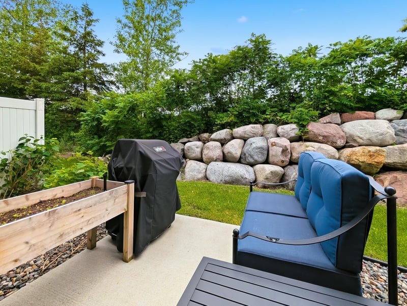 7852 W 145th St, Savage, MN 55378