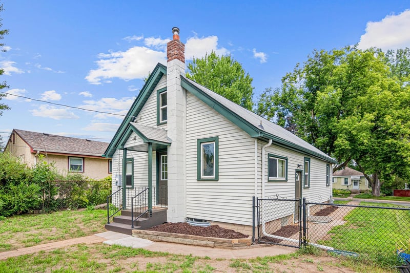 920 8th Ave S, South Saint Paul, MN 55075