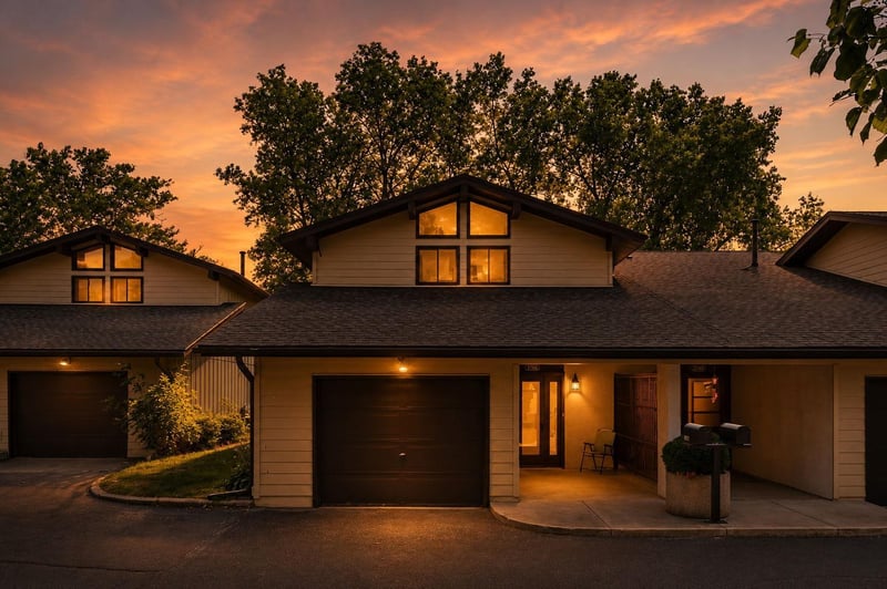 1762 Mcknight Rd N #17, Maplewood, MN 55109