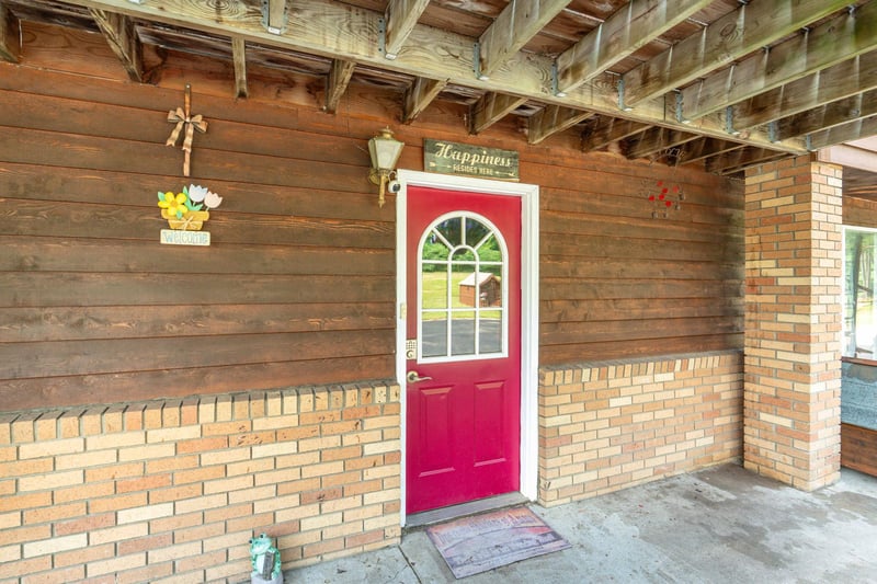 33667 County Highway 27, Erhard, MN 56534