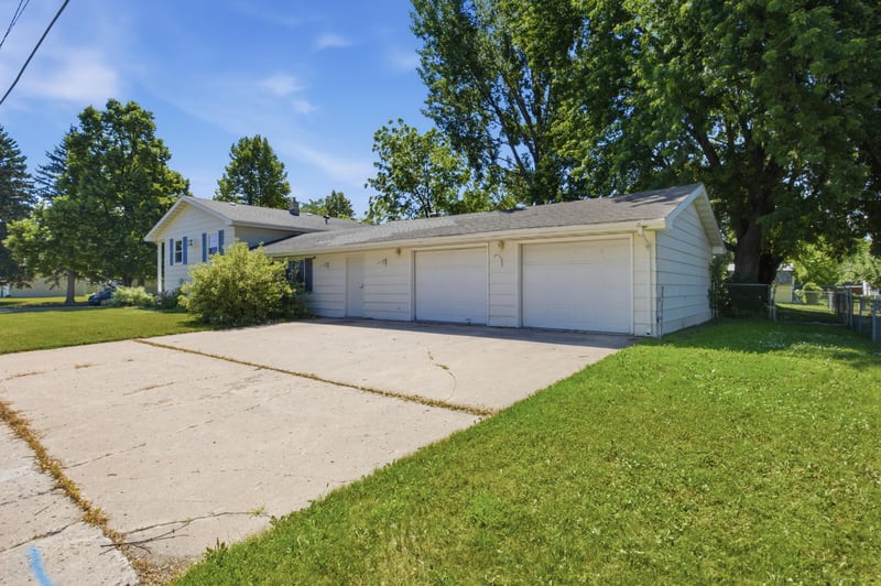 429 14th St N, Breckenridge, MN 56520