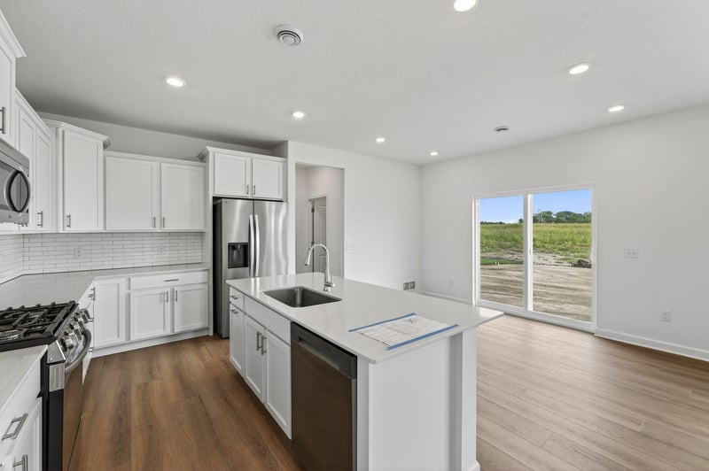 810 Hopkins Ln, Buffalo, MN 55313