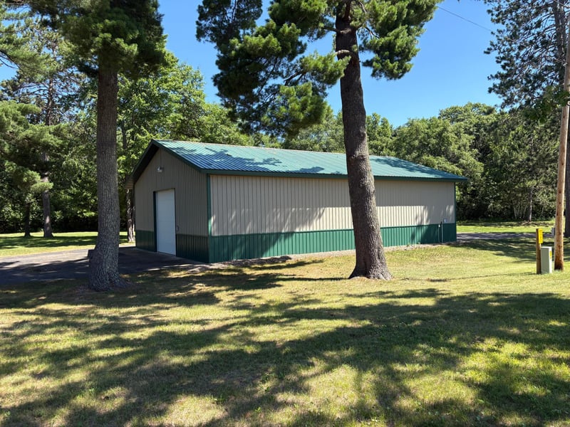 719 Wallace Ave, Crosby, MN 56441