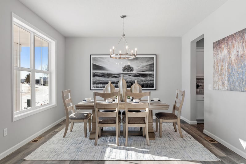 913 Buffalo St NW, Delano, MN 55328