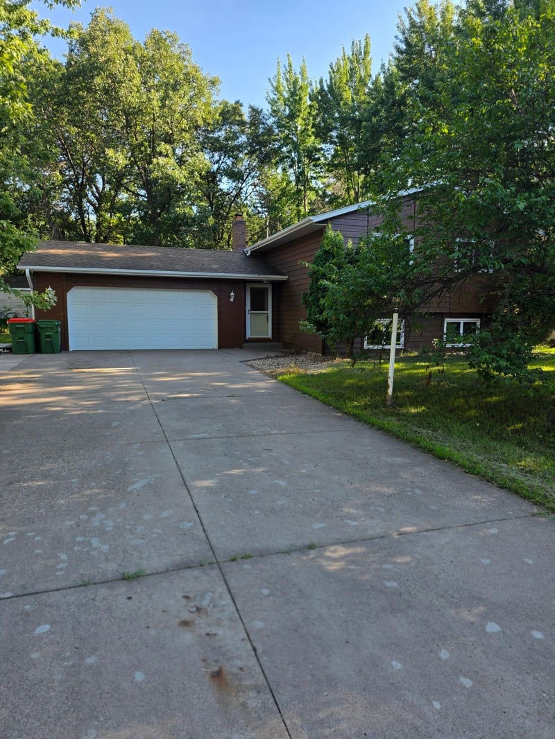 530 156th Ln NW, Andover, MN 55304