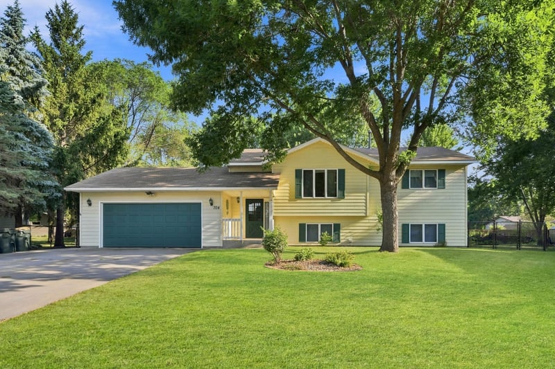 704 3rd Ave N, Sartell, MN 56377