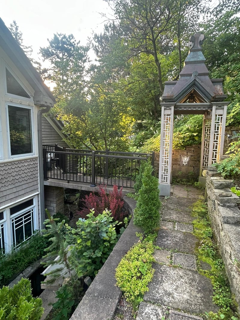 53 W Lake Blvd, Winona, MN 55987