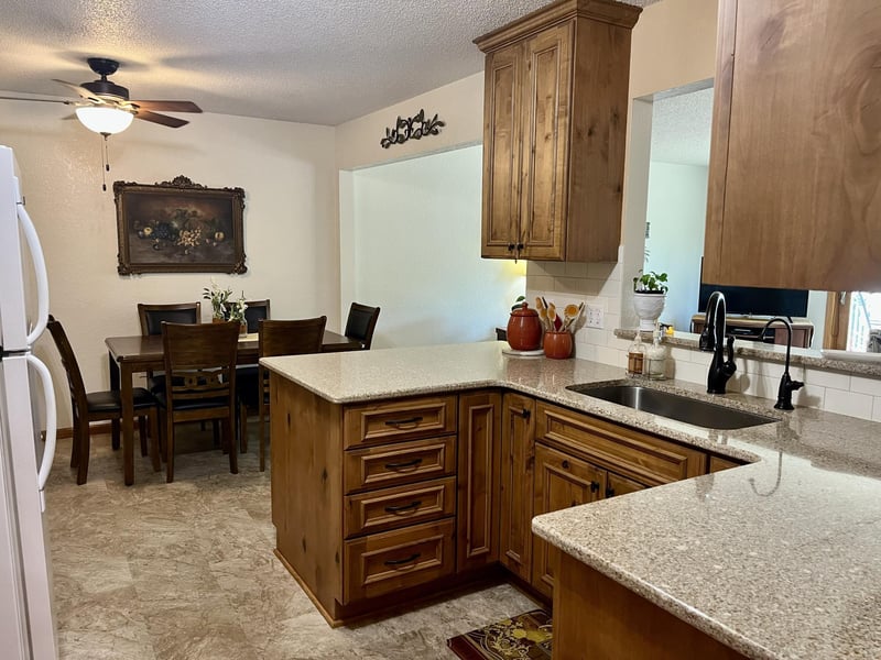 101 Albion Ave #301, Fairmont, MN 56031
