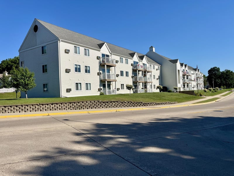 101 Albion Ave #301, Fairmont, MN 56031