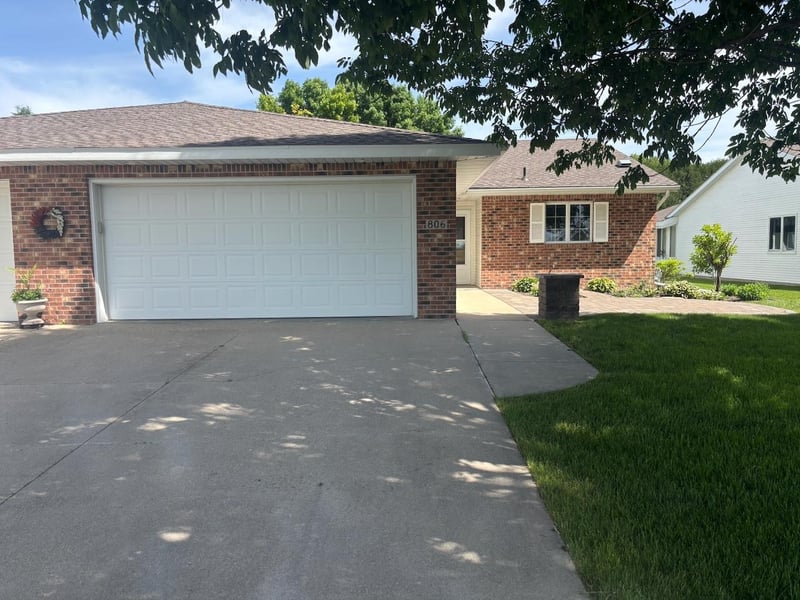 806 28th Ave SW, Willmar, MN 56201