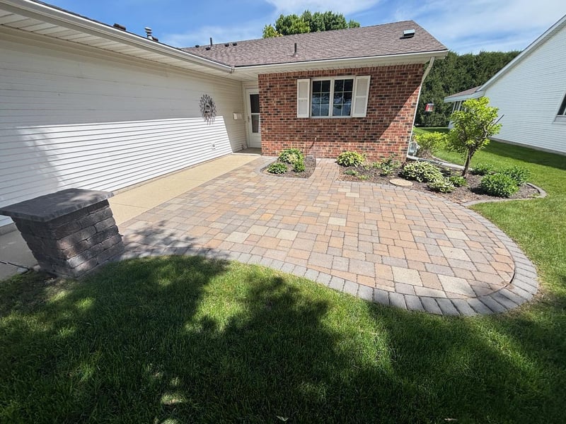 806 28th Ave SW, Willmar, MN 56201