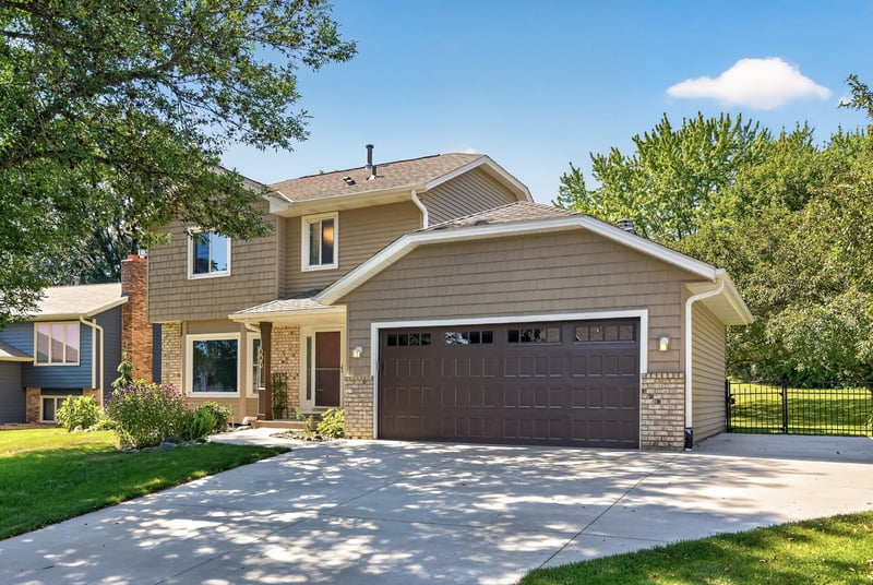 11005 45th Ave N, Plymouth, MN 55442