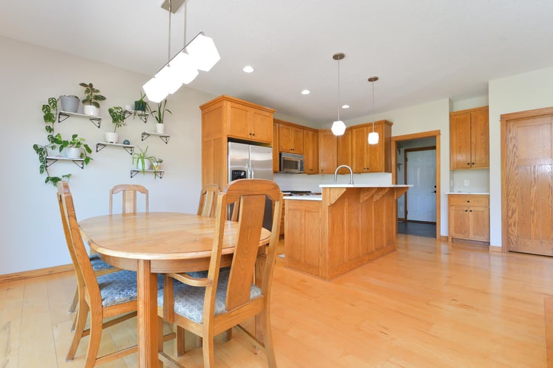 15602 Enfield Ave N, Hugo, MN 55038