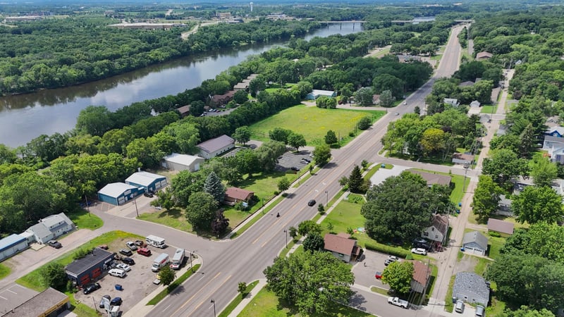 519 N Benton Dr, Sauk Rapids, MN 56379