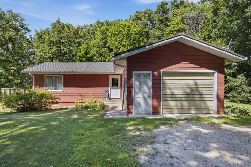 38786 Beverly Hills Rd, Dent, MN 56528