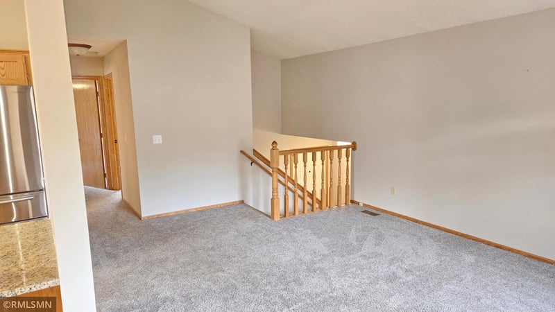 8001 Jeffery Ave S, Cottage Grove, MN 55016