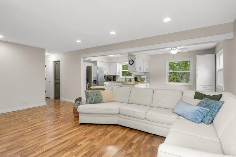 12420 Pineview Trl, Dayton, MN 55327