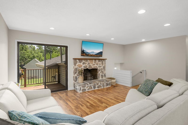 12420 Pineview Trl, Dayton, MN 55327