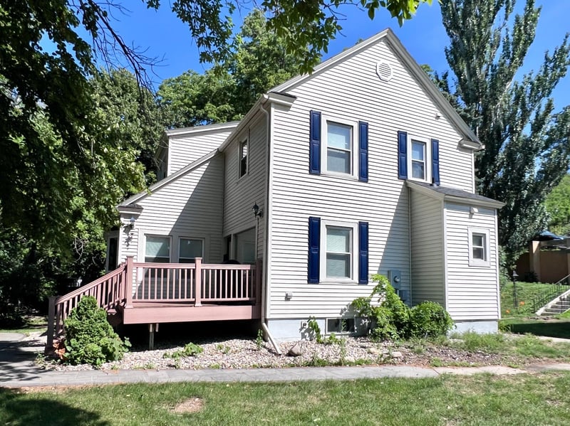 521 Lakeshore Dr, Ortonville, MN 56278