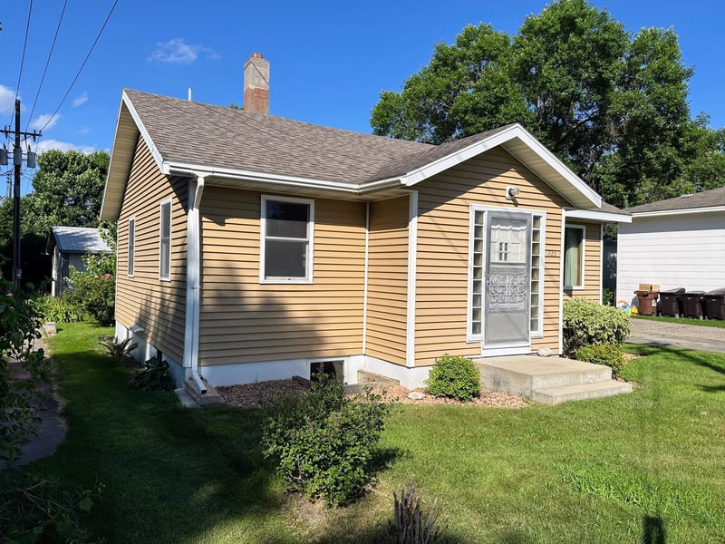 223 3rd St SE, Perham, MN 56573