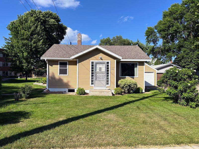 223 3rd St SE, Perham, MN 56573