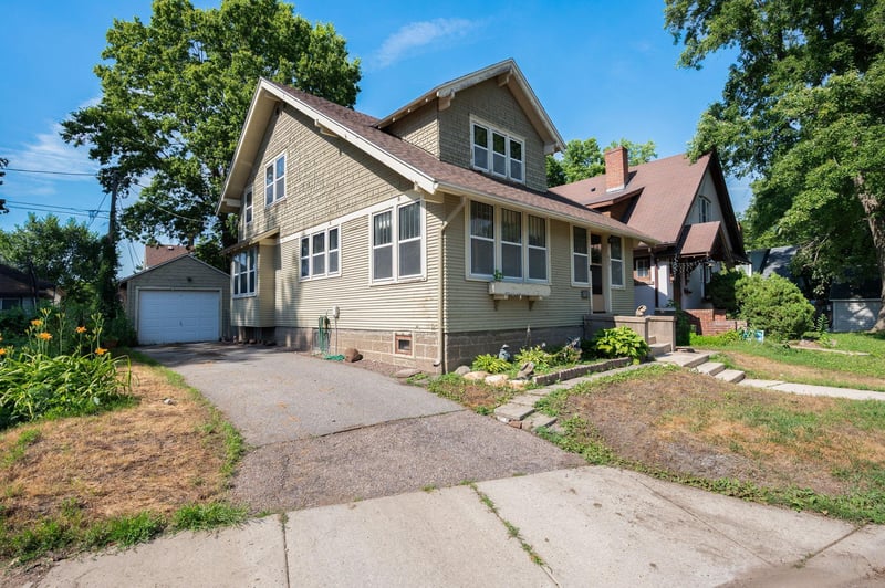 406 W Lewis St, Mankato, MN 56001