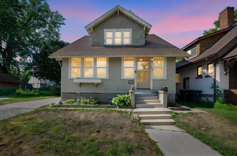 406 W Lewis St, Mankato, MN 56001