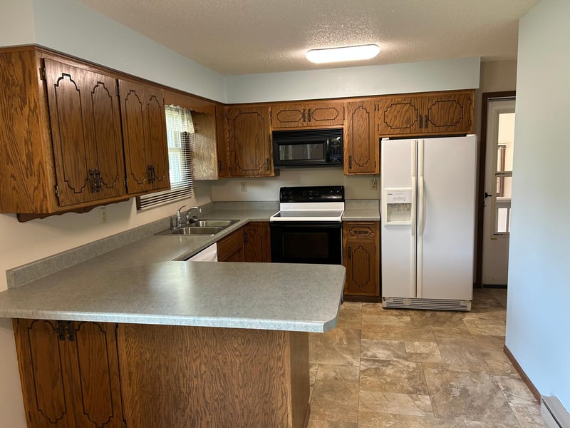 305 Lakeview Dr, Lake Park, MN 56554