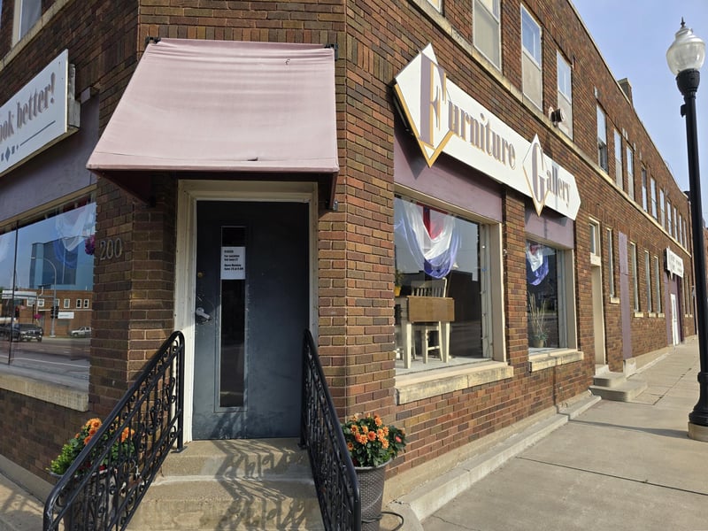 200 Main St W, Sleepy Eye, MN 56085