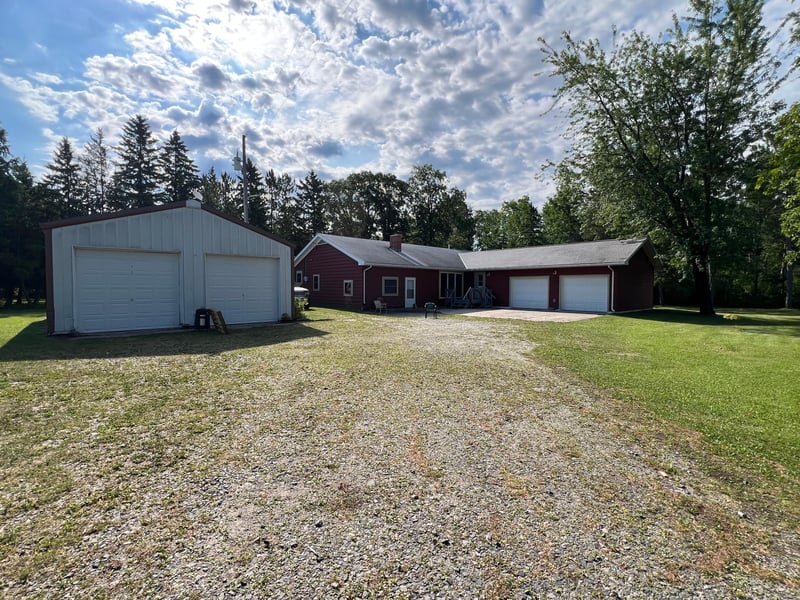 2904 State Highway 172 NW, Baudette, MN 56623
