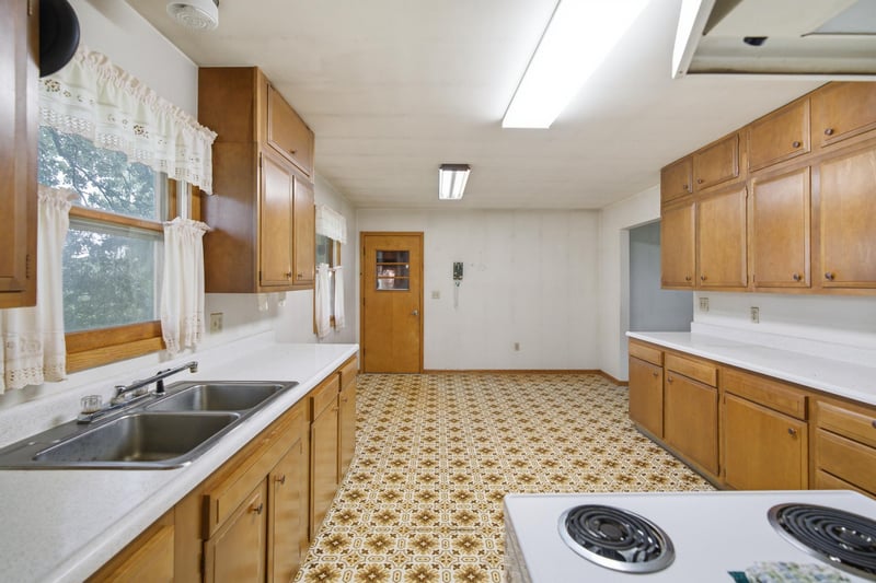 14771 295th Ave, Waseca, MN 56093