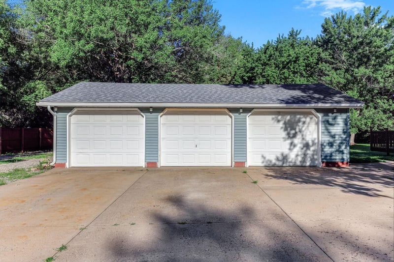 18536 147th St NW, Elk River, MN 55330