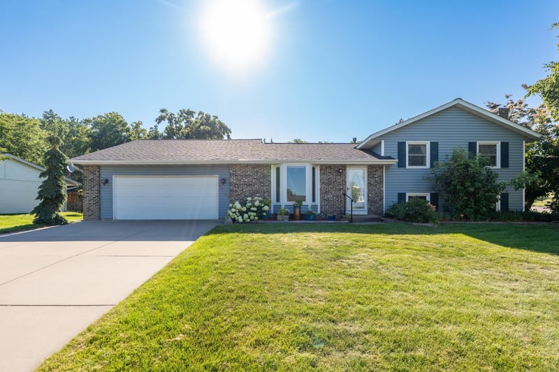 14180 Germane Ave, Apple Valley, MN 55124