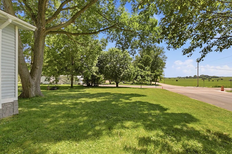 717 Forest St, Kenyon, MN 55946
